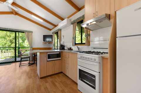 Bright Riverside Holiday Park - Hobart Tourism 22