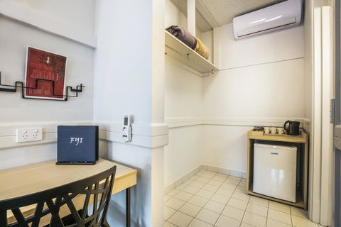 Nightcap At Matthew Flinders Hotel - Hobart Tourism 13