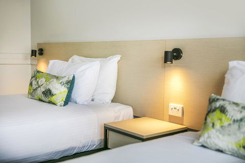 Nightcap At Matthew Flinders Hotel - Hobart Tourism 15