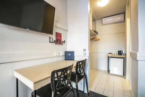 Nightcap At Matthew Flinders Hotel - Hobart Tourism 18