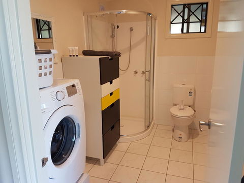 Romsey Homestay - Hobart Tourism 9