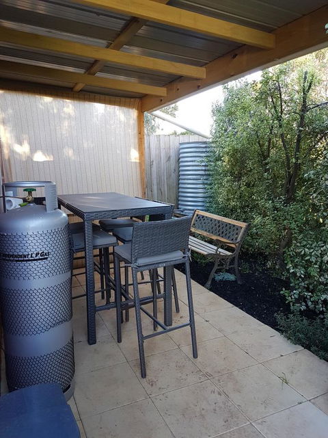 Romsey Homestay - Hobart Tourism 12