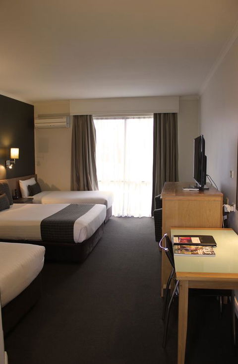 Swan Hill Resort - Hobart Tourism 18