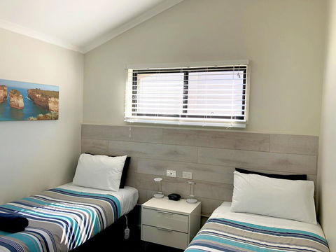 Apollo Bay Waterfront Motor Inn - Hobart Tourism 24