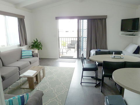 Apollo Bay Waterfront Motor Inn - Hobart Tourism 14