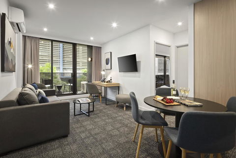 Quest NewQuay - Tourism TAS 17