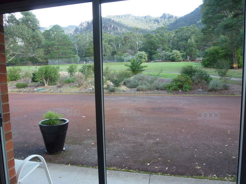 The Grampians Motel - Tourism TAS 34