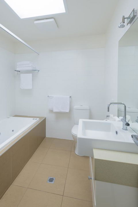 Port Campbell Parkview Motel & Apartments - Hobart Tourism 34