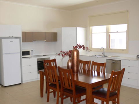 The Victoria Apartments - Tourism TAS 21