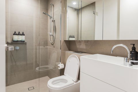 New Eureka 108 Hotel Apartments - Hobart Tourism 10