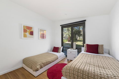 Apollo Bay Cottages - Hobart Tourism 15
