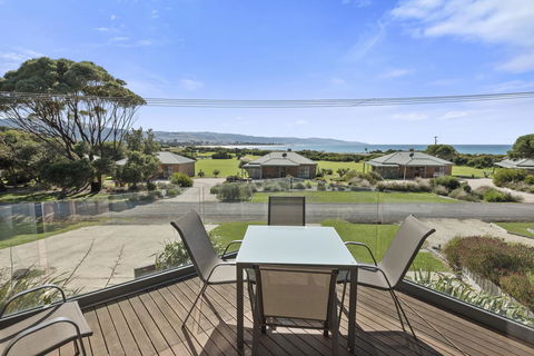 Apollo Bay Cottages - Hobart Tourism 11