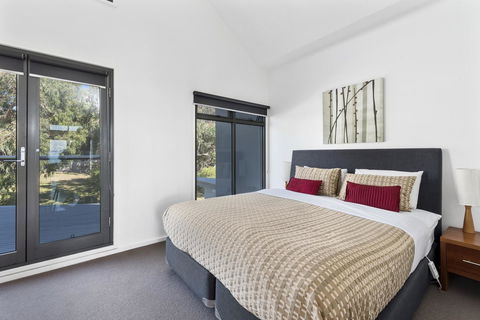 Apollo Bay Cottages - Hobart Tourism 9