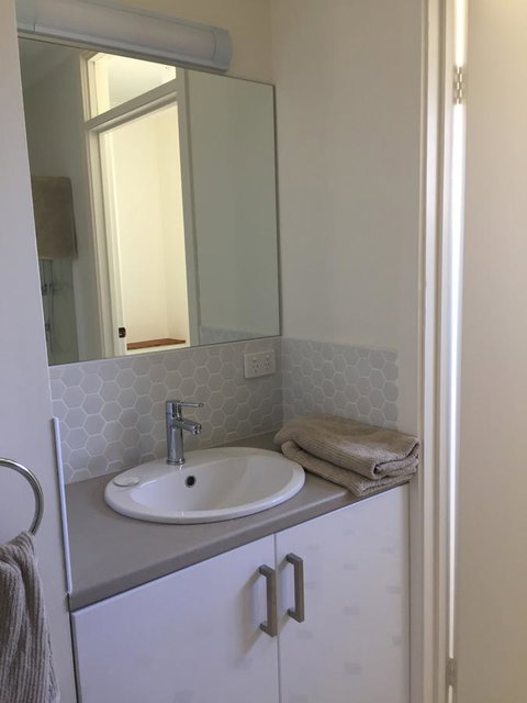 Island Family Holiday Retreat - Hobart Tourism 13