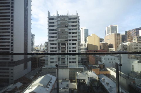 Mono Apartments On La Trobe Street - Tourism TAS 17