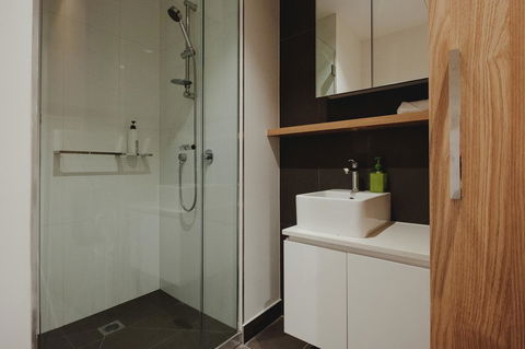 Mono Apartments On La Trobe Street - Tourism TAS 4
