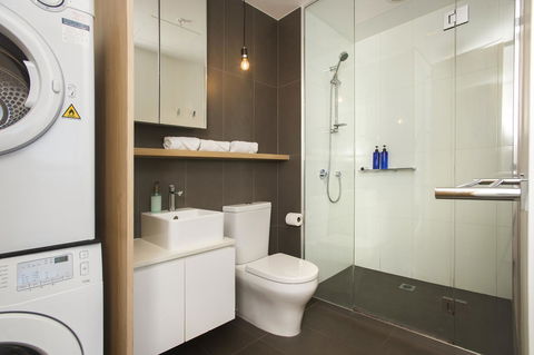 Mono Apartments On La Trobe Street - Tourism TAS 15