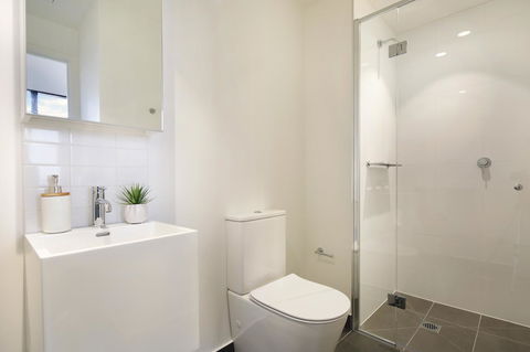 Experience Platinum Hotel Apartments - Tourism TAS 27