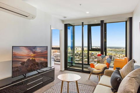 Experience Platinum Hotel Apartments - Tourism TAS 5