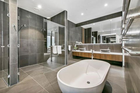 Experience Platinum Hotel Apartments - Tourism TAS 9