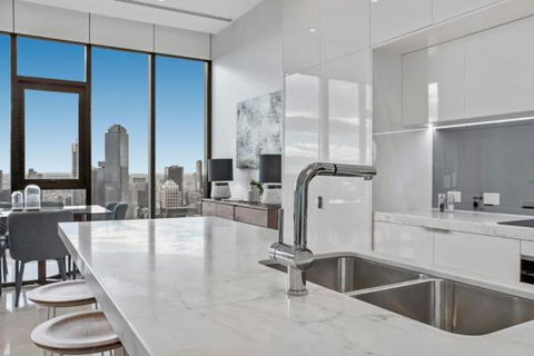 Experience Platinum Hotel Apartments - Tourism TAS 7