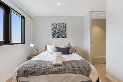 Experience Platinum Hotel Apartments - Tourism TAS 4