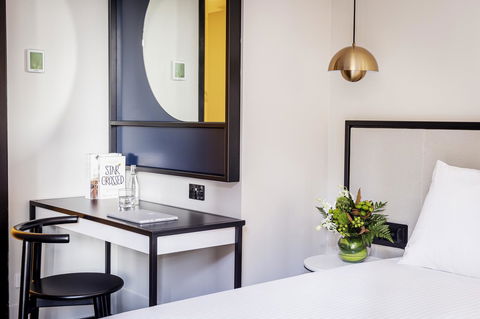 Brady Hotels Jones Lane - Hobart Tourism 10