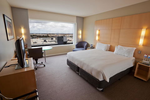 PARKROYAL Melbourne Airport - Tourism TAS 32