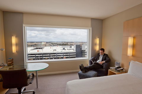 PARKROYAL Melbourne Airport - Tourism TAS 17