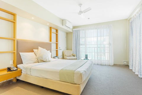 Deep Blue Hotel & Hot Springs - Hobart Tourism 18