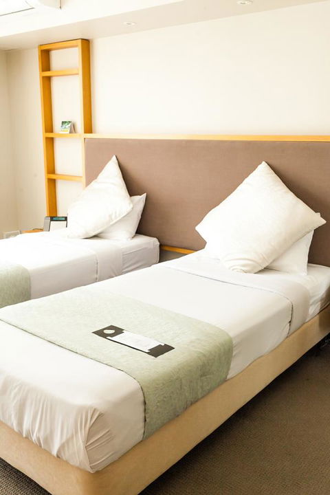 Deep Blue Hotel & Hot Springs - Hobart Tourism 17