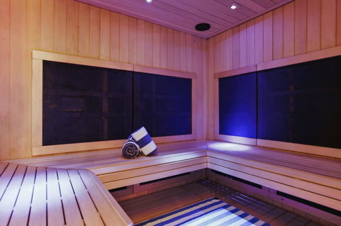 Deep Blue Hotel & Hot Springs - Hobart Tourism 15