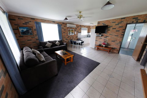 Greenvale Holiday Units - Hobart Tourism 3