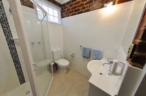 Greenvale Holiday Units - Hobart Tourism 5