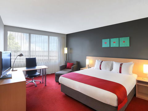 Holiday Inn Melbourne Airport, An IHG Hotel - Tourism TAS 1