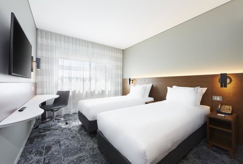 Holiday Inn Express Melbourne Southbank, An IHG Hotel - Tourism TAS 7