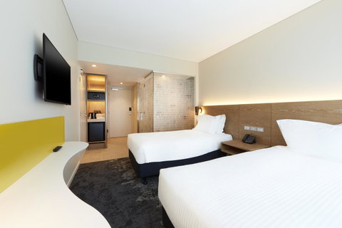 Holiday Inn Express Melbourne Southbank, An IHG Hotel - Tourism TAS 11