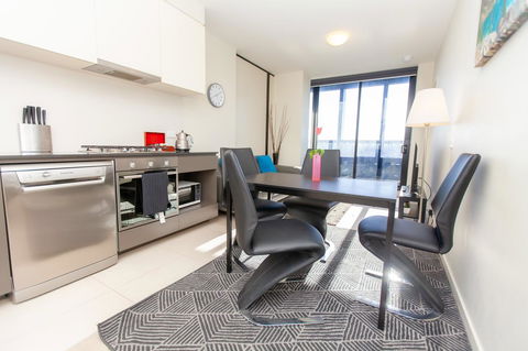 Melbourne SkyHigh Apartments - Tourism TAS 8