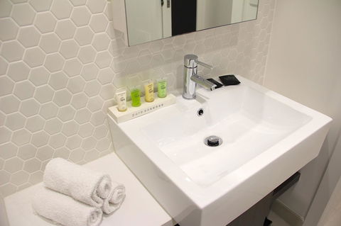 Whitehorse Apartments Hotel - Tourism TAS 26