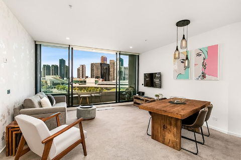 Melbourne Holiday Apartments Flinders Wharf - Tourism TAS 1