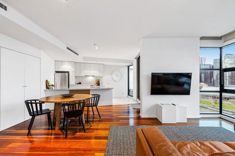 Melbourne Holiday Apartments Flinders Wharf - Tourism TAS 19