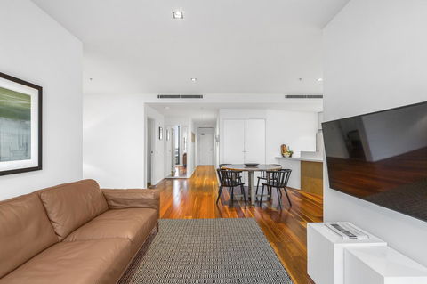 Melbourne Holiday Apartments Flinders Wharf - Tourism TAS 36