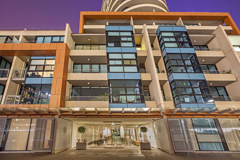 Melbourne Holiday Apartments Flinders Wharf - Tourism TAS 0