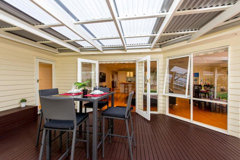 Lovely 5BR Full House In Glen Waverley, Walk To Train, Bus & Shops - Tourism TAS 13