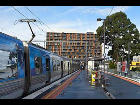 Lovely 5BR Full House In Glen Waverley, Walk To Train, Bus & Shops - Tourism TAS 18