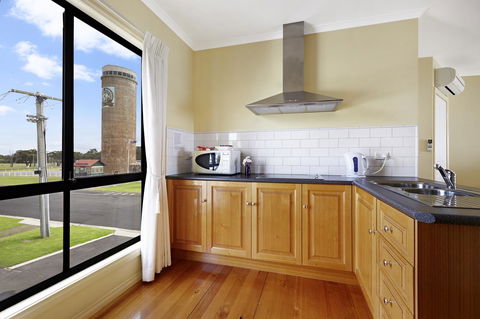 Clifftop Apartments Portland Vic - Hobart Tourism 10
