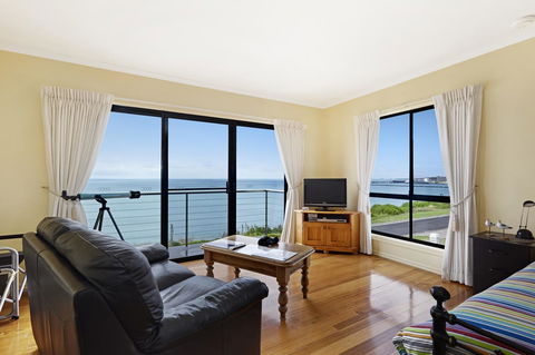 Clifftop Apartments Portland Vic - Hobart Tourism 1