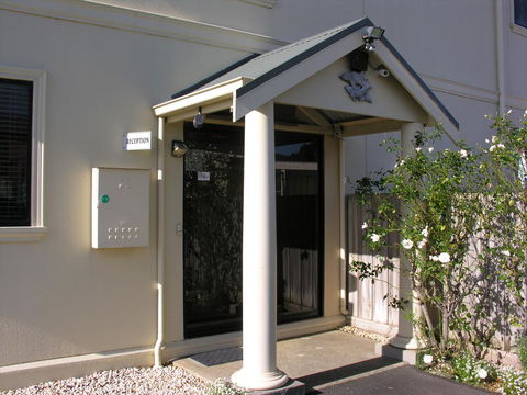 Clifftop Apartments Portland Vic - Hobart Tourism 4