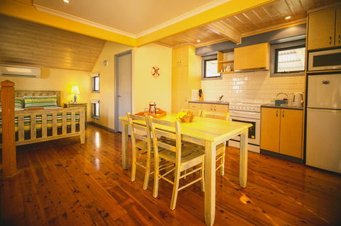 Rayville Boat Houses - Hobart Tourism 28