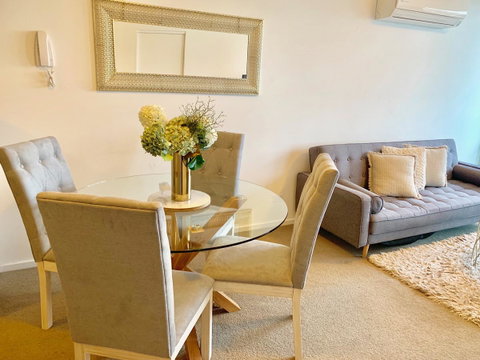 Luxury Apartments With View - Tourism TAS 13